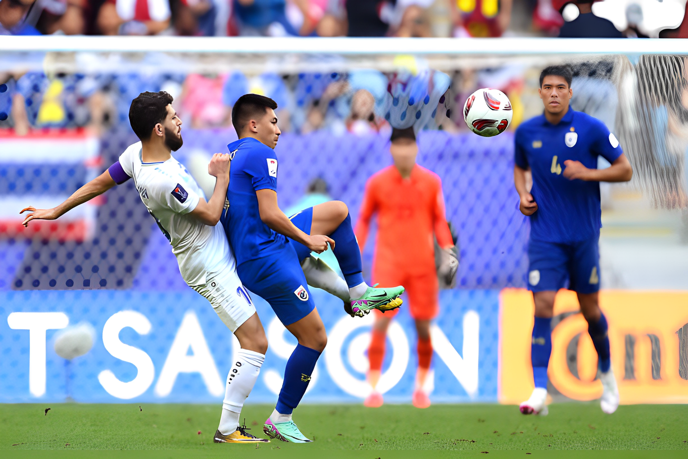 Thái Lan chia tay Asian Cup sau trận thua 1-2 tiếc nuối trước Uzbekistan ảnh 16