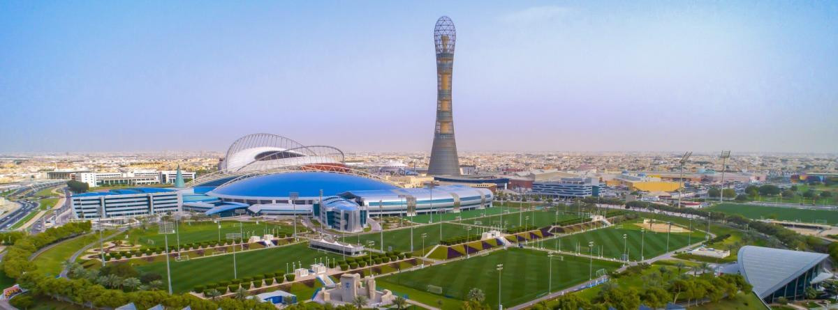 ĐT Australia ở hẳn trung tâm đào tạo Aspire nổi tiếng. Thuận lợi của đại bản doanh này là các cầu thủ có thể đi bộ tới sân tập