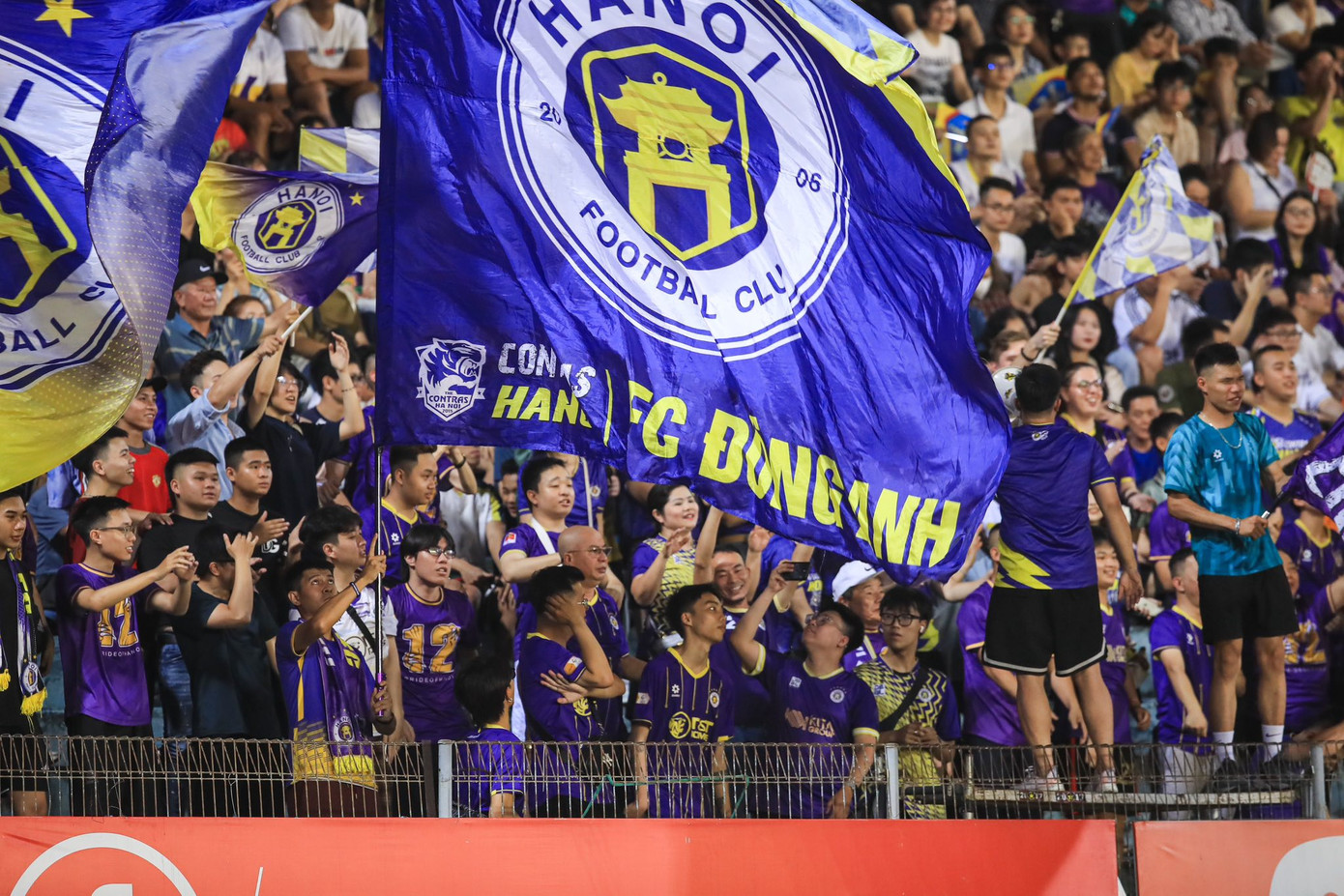 Nam Định gieo sầu cho Hà Nội, bứt phá trong cuộc đua vô địch ảnh 30