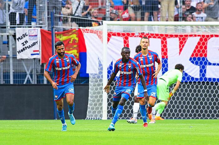 Trước mắt Pau là đối thủ cực mạnh Caen