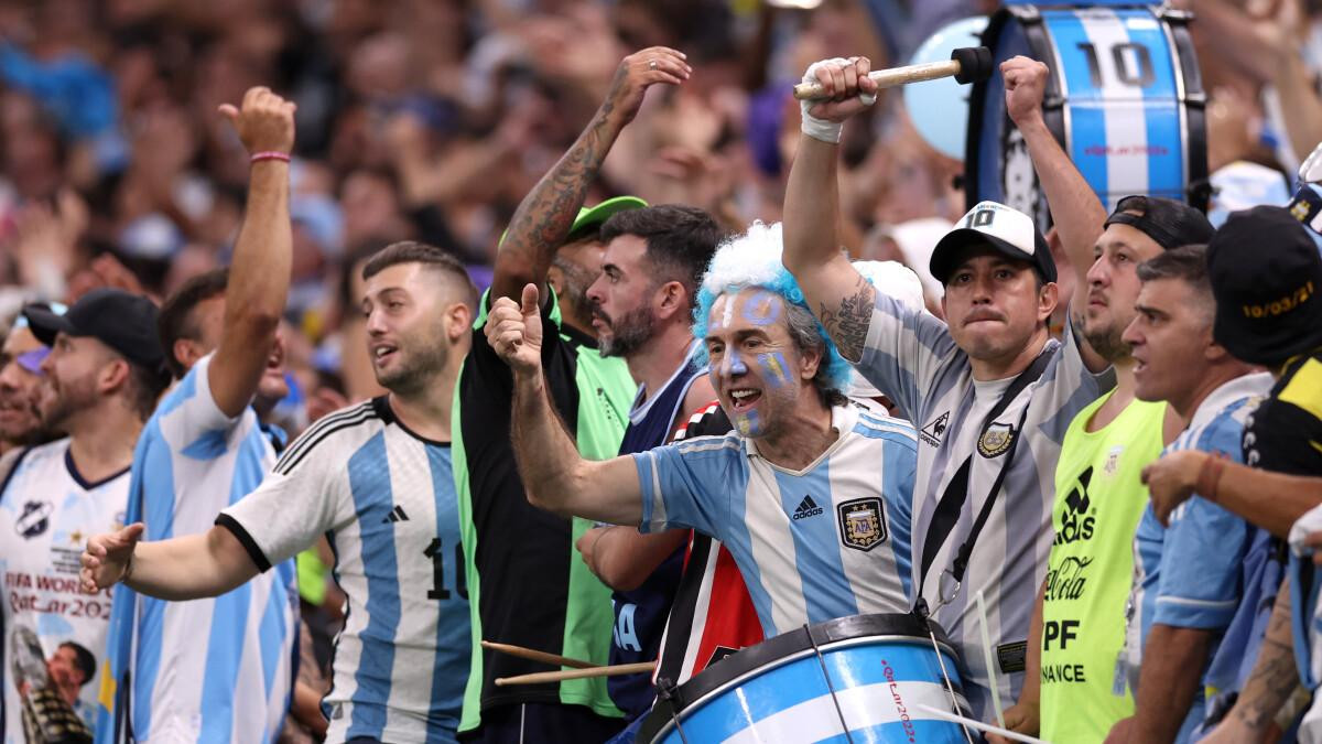 World Cup 2022: Messi, Alvarez tỏa sáng, Argentina hạ đẹp Croatia 3-0 vào chung kết ảnh 12