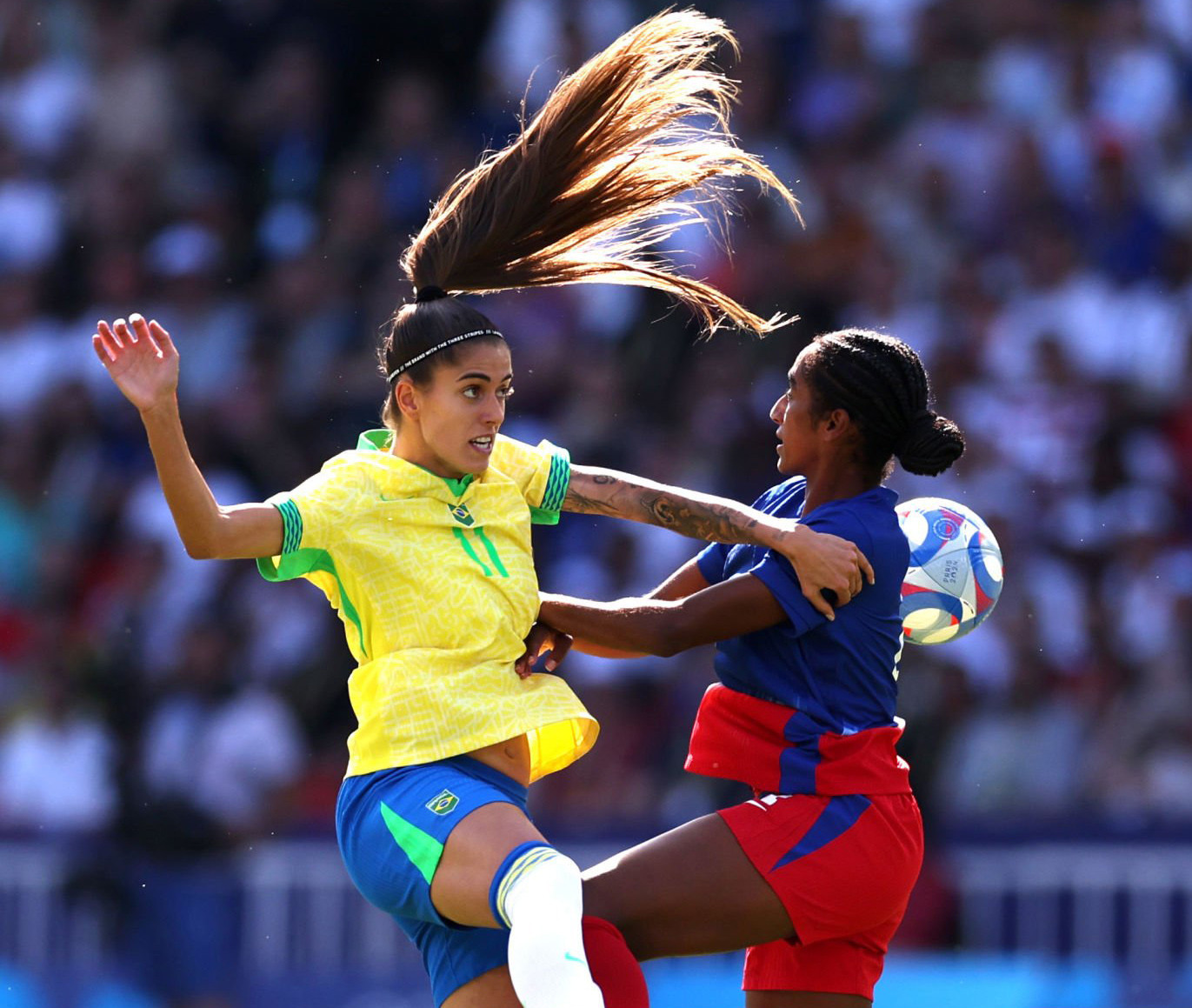 Tuyển nữ Mỹ lập kỷ lục lần thứ 5 giành HCV bóng đá nữ Olympic sau chiến thắng 1-0 trước nữ Brazil ảnh 5