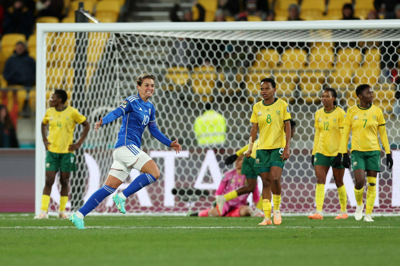 Đánh bại Italia, Nam Phi giành vé vào vòng 1/8 World Cup 2023 ảnh 20 Đánh bại Italia, Nam Phi giành vé vào vòng 1/8 World Cup 2023 ảnh 20