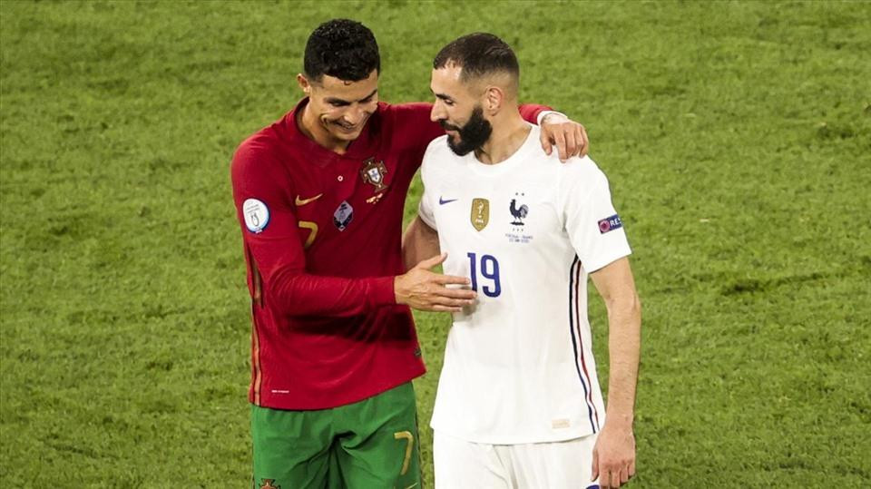 Benzema và Ronaldo trong lần tái ngộ tại EURO 2020 Benzema và Ronaldo trong lần tái ngộ tại EURO 2020