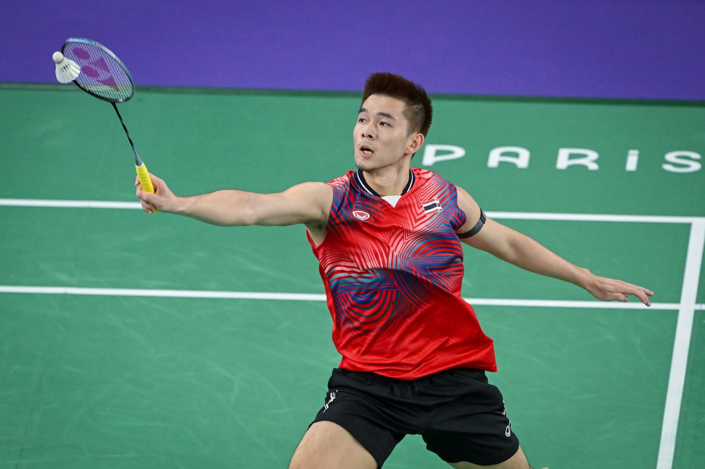 Kluwut Vitidsarn đang đứng trước cơ hội giành HCV