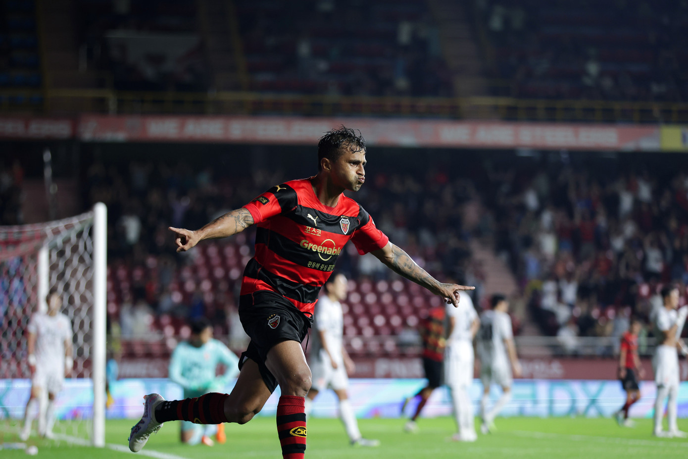 Hà Nội FC có màn thể hiện tốt dù thua Pohang Steelers 2-4 ảnh 7