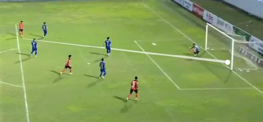 Cú đá sấm sét nâng tỷ số lên 2-0 của Phi Hoàng Cú đá sấm sét nâng tỷ số lên 2-0 của Phi Hoàng