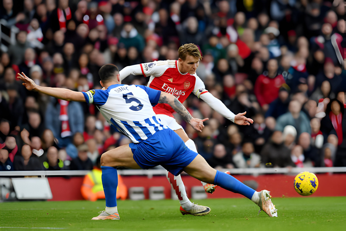 Jesus, Harvert lập công, Arsenal tạm vươn lên dẫn đầu ảnh 20