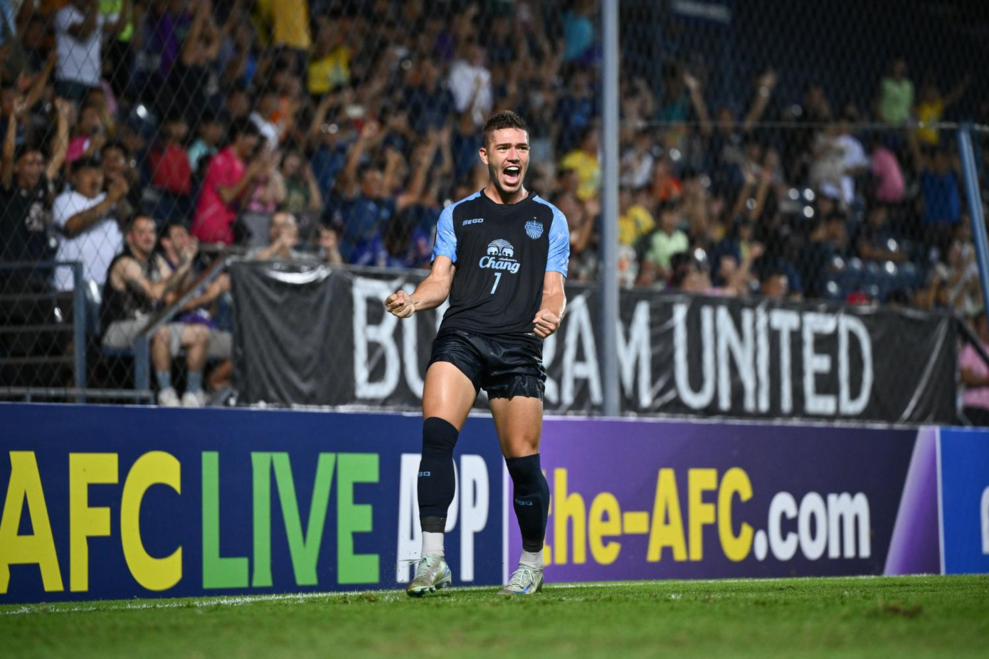 Bissoli có giá 2 triệu euro, bằng cả dàn cầu thủ ngoại của CAHN cộng lại