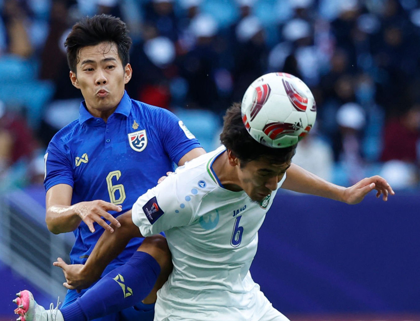 Thái Lan chia tay Asian Cup sau trận thua 1-2 tiếc nuối trước Uzbekistan ảnh 11