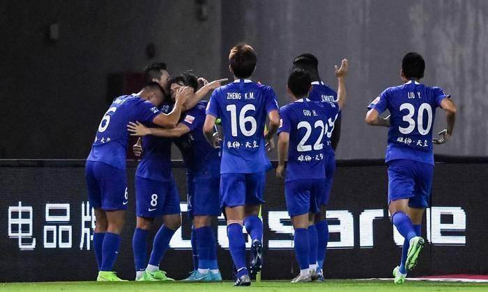 Cangzhou Lions thoát penalty một cách khó tin Cangzhou Lions thoát penalty một cách khó tin