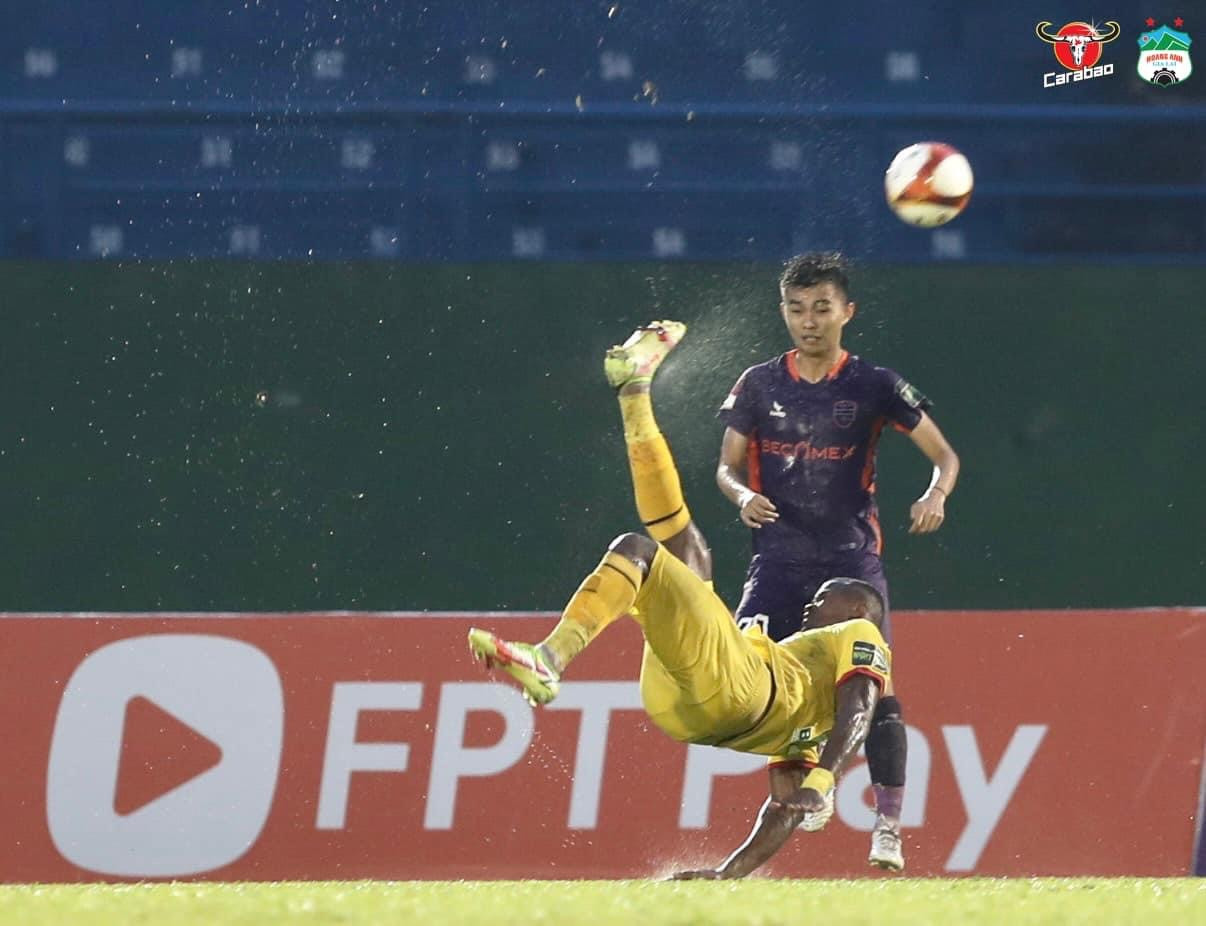 HAGL quá thiếu các ý tưởng tấn công