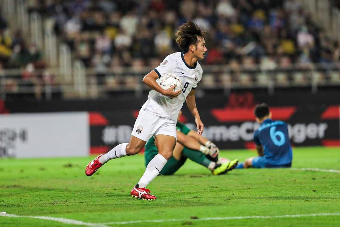 Chanthea ghi bàn vào lưới Thái Lan ở AFF Cup 2022 Chanthea ghi bàn vào lưới Thái Lan ở AFF Cup 2022