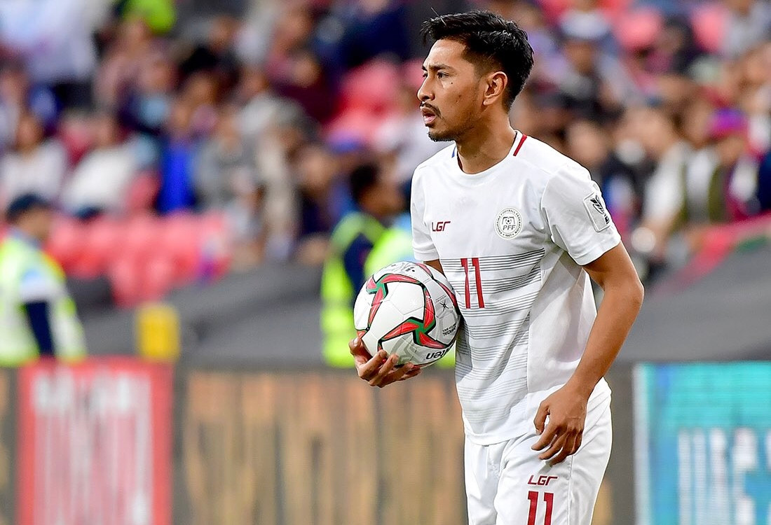 Sato trong màu áo tuyển Philippines