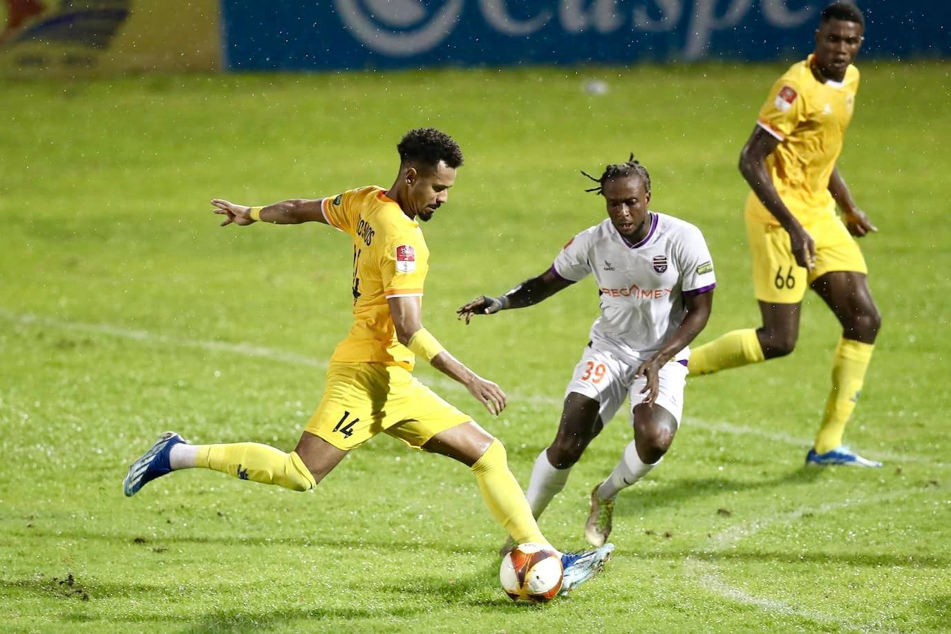 Quảng Nam thắng 3, hòa 2 ở 5 trận sân nhà vừa qua