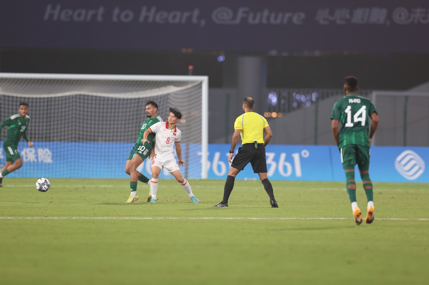 Thua Olympic Saudi Arabia 1-3, Olympic Việt Nam chia tay Asiad 19 ảnh 9 Thua Olympic Saudi Arabia 1-3, Olympic Việt Nam chia tay Asiad 19 ảnh 9