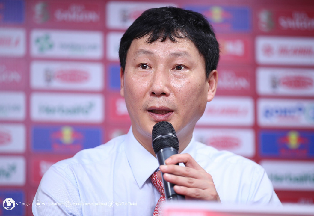 HLV Kim Sang Sik đang gây ấn tượng bước đầu ở ĐT Việt Nam (ảnh: VFF)