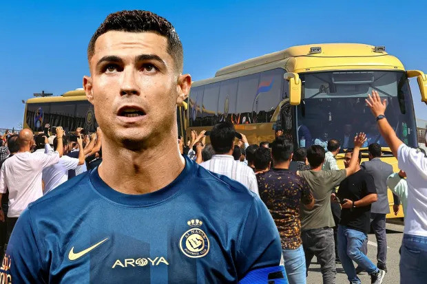 Ronaldo sẽ cùng đồng đội ra quân gặp chủ nhà Persepolis vào đêm nay Ronaldo sẽ cùng đồng đội ra quân gặp chủ nhà Persepolis vào đêm nay