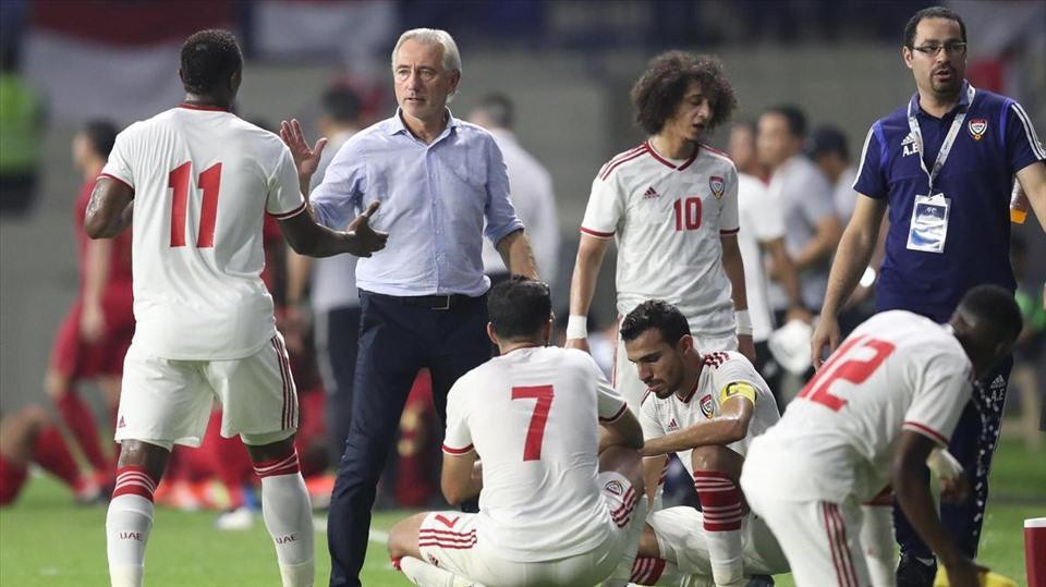 HLV Van Marwijk mất việc khá đáng tiếc tại ĐT UAE