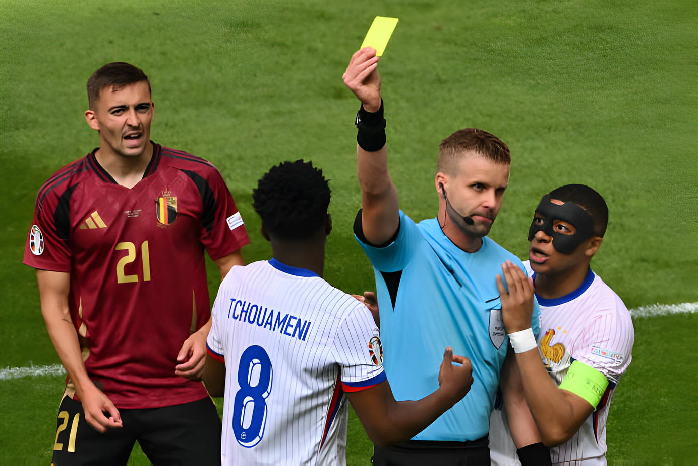 Pháp nhọc nhằn vượt qua Bỉ nhờ bàn phản lưới muộn ảnh 15 Pháp nhọc nhằn vượt qua Bỉ nhờ bàn phản lưới muộn ảnh 15