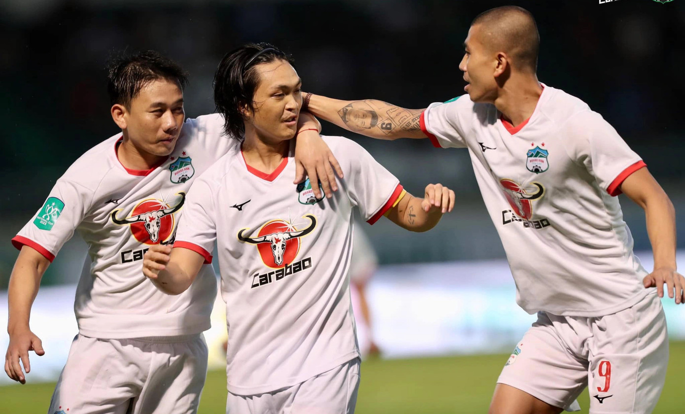 Tuấn Anh từng là tiền vệ không thể thay thế của HAGL Tuấn Anh từng là tiền vệ không thể thay thế của HAGL