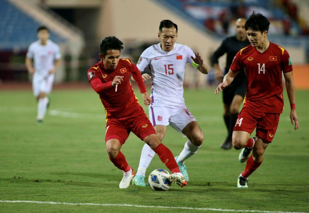 Wu Xi gần như &quot;tắt điện&quot; trước Hoàng Đức