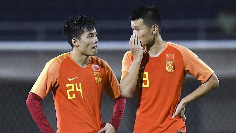 Duan Liuyu (trái) từng được gọi vào tuyển Trung Quốc Duan Liuyu (trái) từng được gọi vào tuyển Trung Quốc