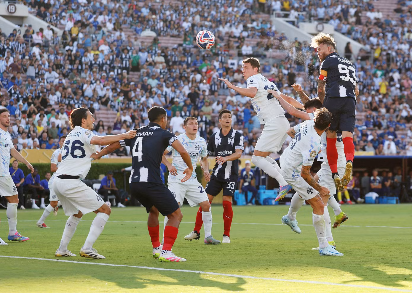 Phung phí cơ hội, Inter Milan bị Monterrey cầm chân ảnh 20