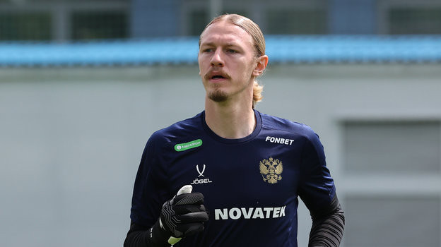 Safonov là thủ môn số 1 của ĐT Nga Safonov là thủ môn số 1 của ĐT Nga