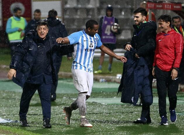 Lần cuối cùng Anderson xuất hiện trên sân cỏ dưới màu áo Adana Demirspor