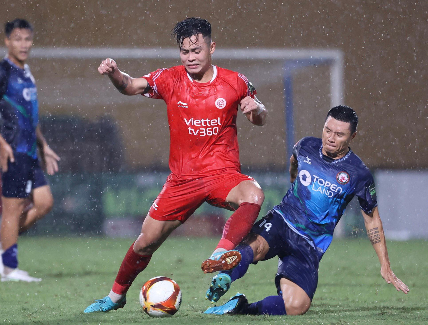 Viettel đang sở hữu hàng thủ cực chắc Viettel đang sở hữu hàng thủ cực chắc