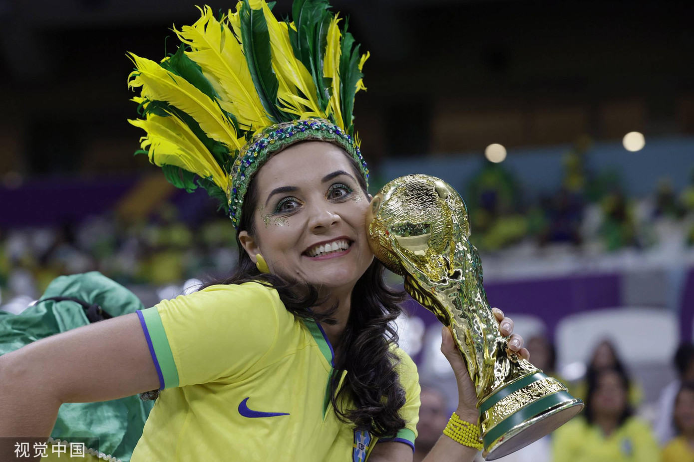 Nhưng do các quy định khắt khe của nước chủ nhà nên năm nay, các fan xứ Samba không thể bùng nổ với những bộ trang phục nóng bỏng