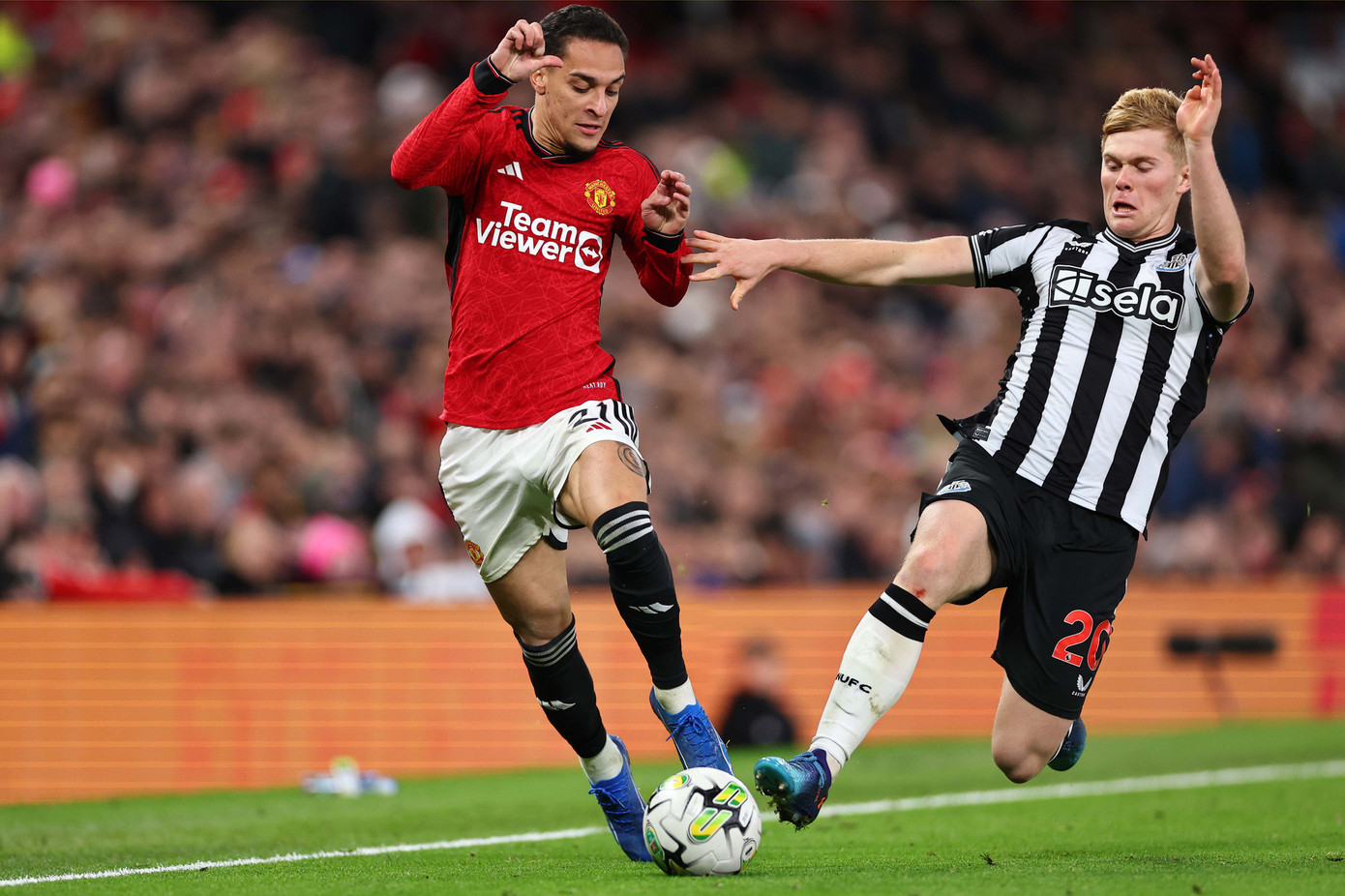 MU tấn công rất yếu ớt MU tấn công rất yếu ớt