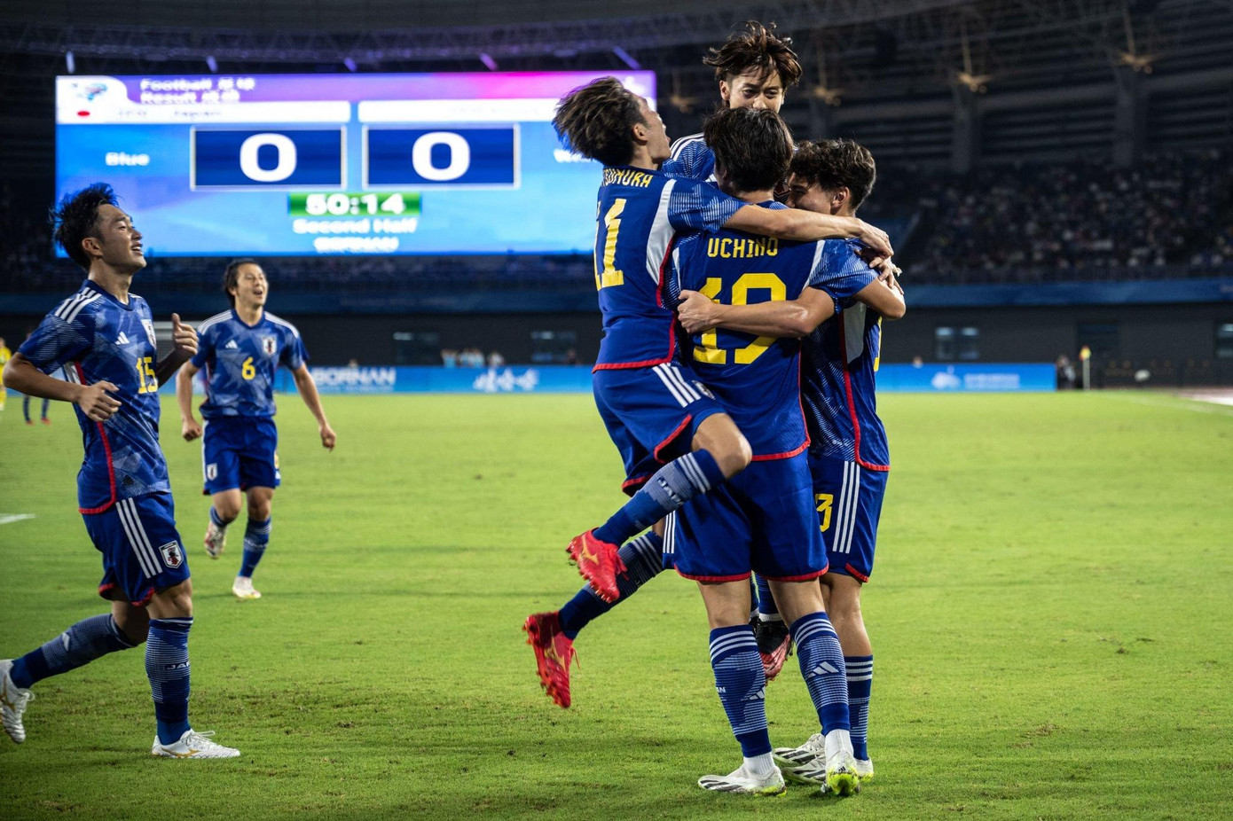 Đại thắng Olympic Hồng Kông Trung Quốc 4-0, Olympic Nhật Bản ghi tên vào chung kết Asiad 19 ảnh 13