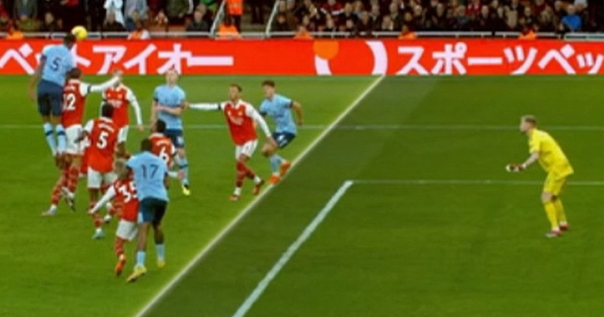 Tình huống dẫn đến quyết định mất việc của ông Mason