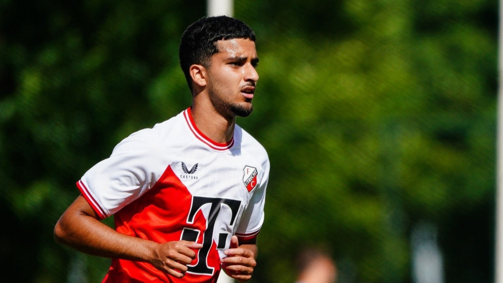 Zidane Iqbal trong màu áo Utrecht Zidane Iqbal trong màu áo Utrecht