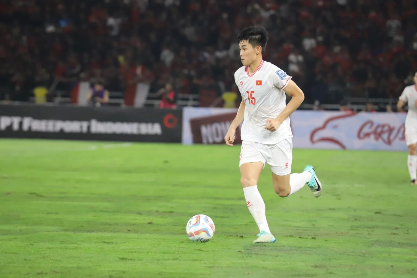 Đình Bắc thi đấu năng nổ nhưng không hiệu quả Đình Bắc thi đấu năng nổ nhưng không hiệu quả