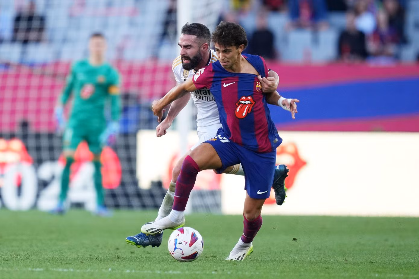 Bellingham lập cú đúp, Real ngược dòng hạ Barca 2-1 ảnh 24 Bellingham lập cú đúp, Real ngược dòng hạ Barca 2-1 ảnh 24