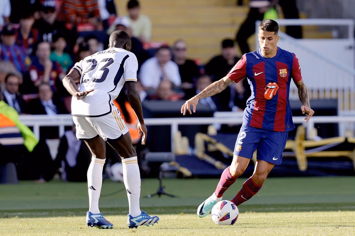 Bellingham lập cú đúp, Real ngược dòng hạ Barca 2-1 ảnh 20 Bellingham lập cú đúp, Real ngược dòng hạ Barca 2-1 ảnh 20