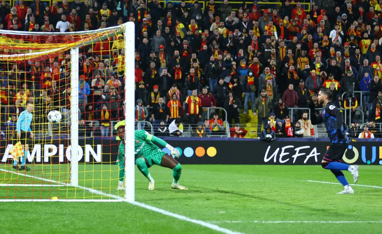 Ramos và cú đá penalty thành bàn giúp anh cán mốc 17 pha lập công ở Cúp C1 châu Âu Ramos và cú đá penalty thành bàn giúp anh cán mốc 17 pha lập công ở Cúp C1 châu Âu