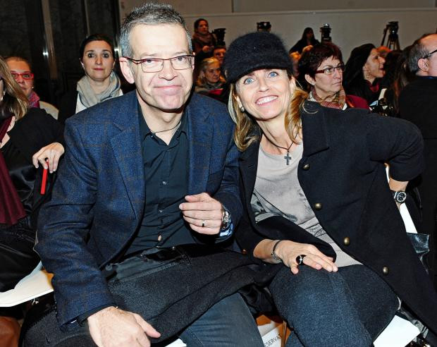 Cha mẹ của Pique, ông Joan, bà Montserrat, đang sống trong những ngày không hề vui vẻ