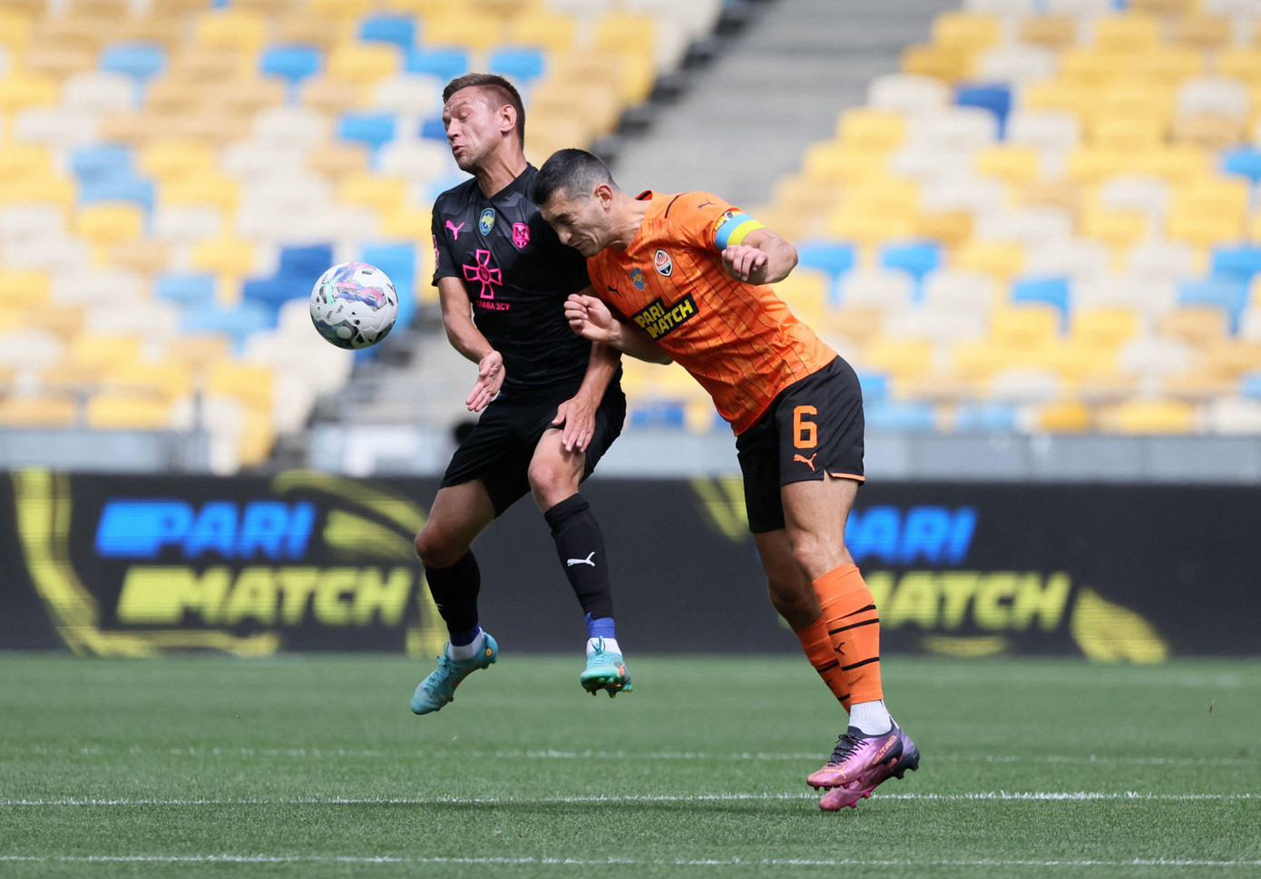 Các trận đấu ở giải VĐQG Ukraine sẽ diễn ra trên sân không khán giả