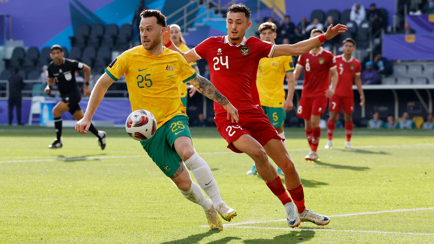 Trận đấu với Australia, Indonesia từng chịu một quả penalty nhờ &quot;tác động&quot; của trọng tài Abdullah Al Shehri