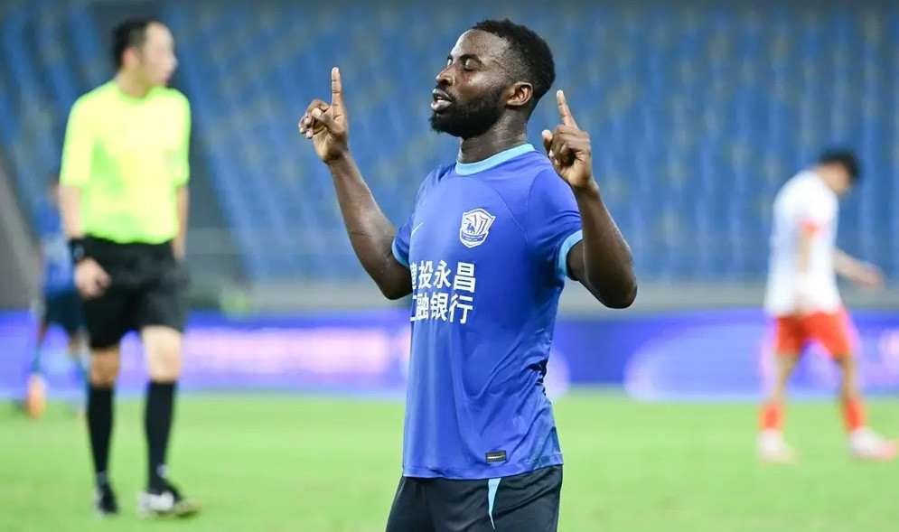 Oscar Maritu sinh sống ở Trung Quốc tới 7 năm nhưng vẫn không được nhập tịch