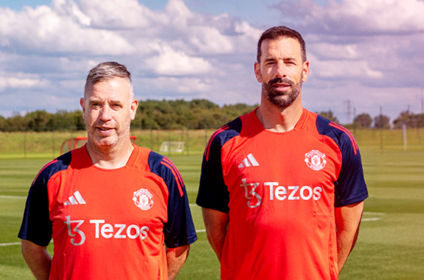 Rene Hake và Van Nistelrooy là 2 trợ lý mới của Ten Hag