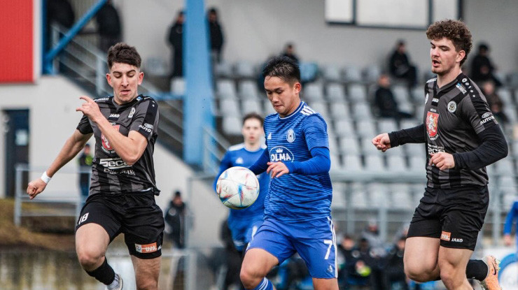 An Khánh tỏa sáng trong màu áo CLB Polanka An Khánh tỏa sáng trong màu áo CLB Polanka