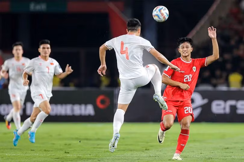 Hokky là thành viên của U23 cũng như ĐTQG Indonesia Hokky là thành viên của U23 cũng như ĐTQG Indonesia