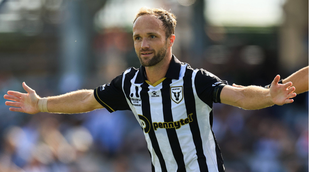 Germain từng bị treo giò khi khoác áo Macarthur FC Germain từng bị treo giò khi khoác áo Macarthur FC