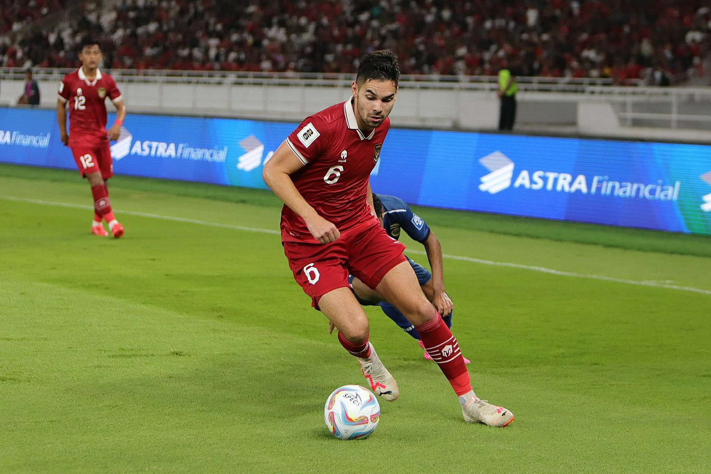 Sandy Walsh và đồng đội đang hướng tới chiến thắng Sandy Walsh và đồng đội đang hướng tới chiến thắng