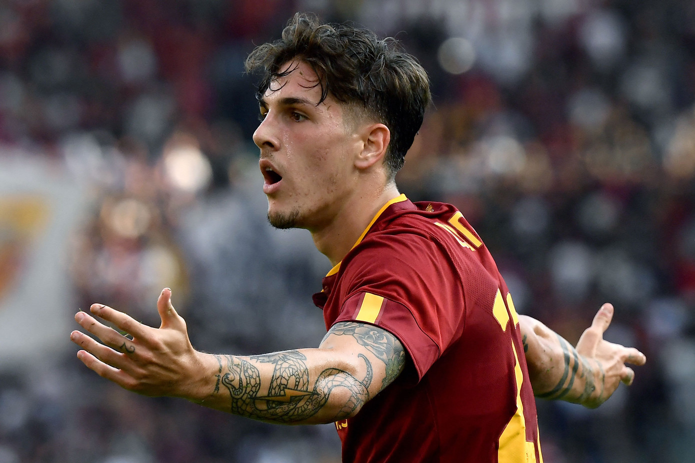 Zaniolo nhất định không nghe lời Roma Zaniolo nhất định không nghe lời Roma